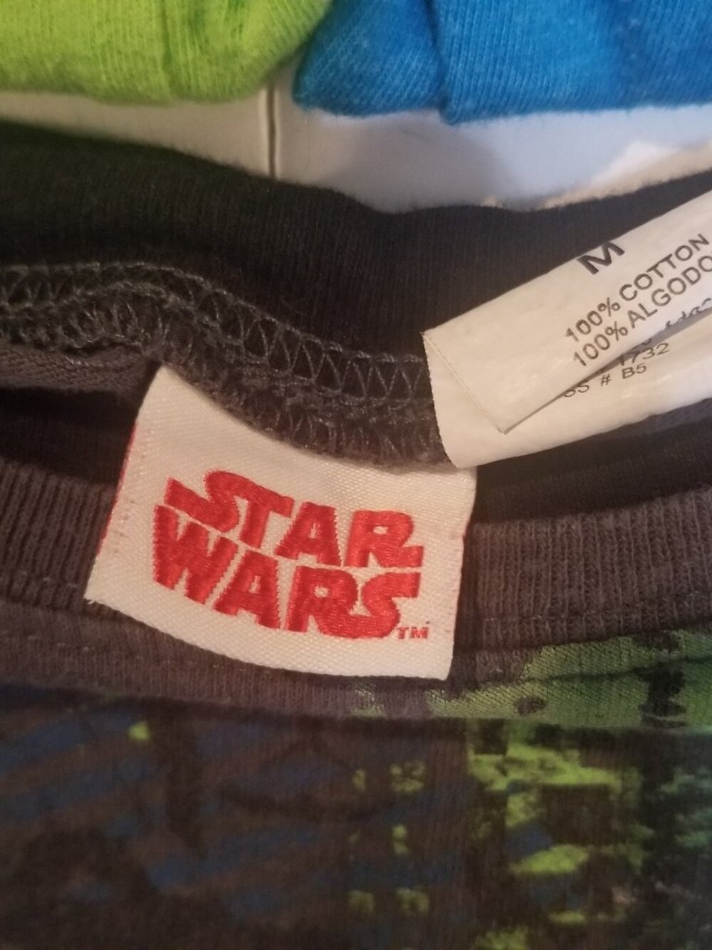 Star Wars Lot of 5 Graphic T-Shirts Medium Multicolored 3 Kids 2 Adult Sizes - Picture 3 of 10